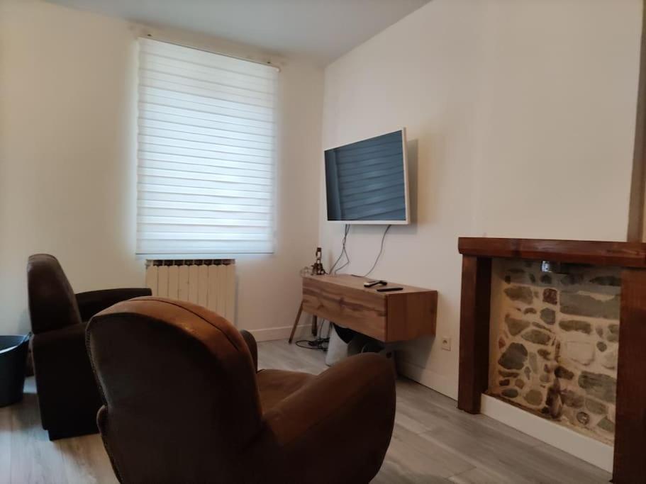 L'Atelier Cosy - Maison De Village Atypique Saint-Georges-d'Esperanche Екстериор снимка