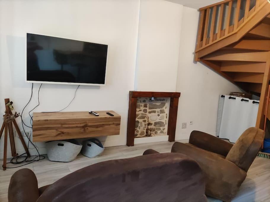 L'Atelier Cosy - Maison De Village Atypique Saint-Georges-d'Esperanche Екстериор снимка